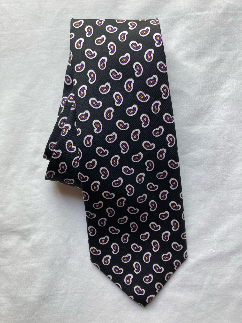 Lauren Ralph Lauren men’s Silk Paisley Necktie 3.25x59” Black Purple Gold
